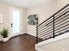 10823 (HS 94) 120TH Lane NE E, Kirkland WA 98033