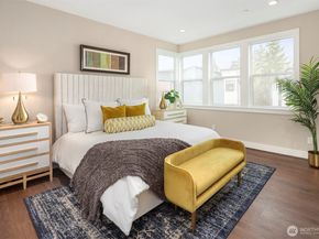 10823 (HS 94) 120TH Lane NE E, Kirkland WA 98033