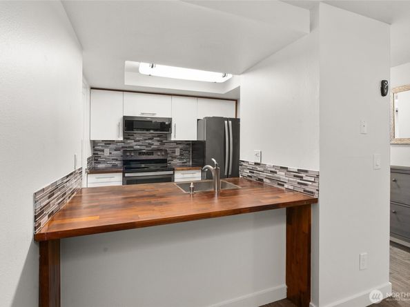 14620 NE 31st Street J201, Bellevue WA 98007