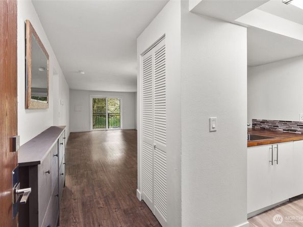 14620 NE 31st Street J201, Bellevue WA 98007