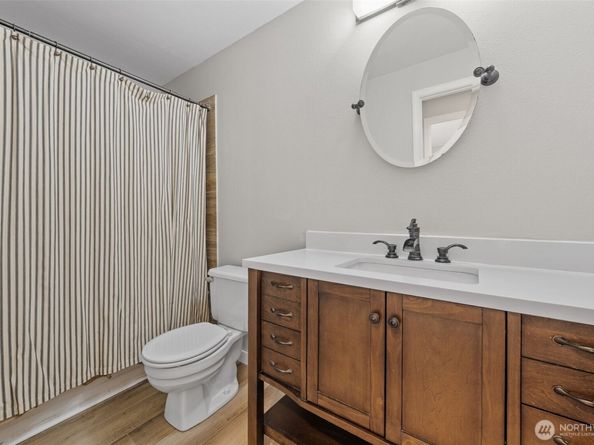 12025 SE 60th Street B, Bellevue WA 98006