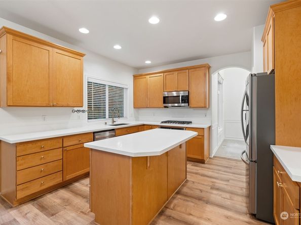 15733 NE 165th St, Woodinville WA 98072