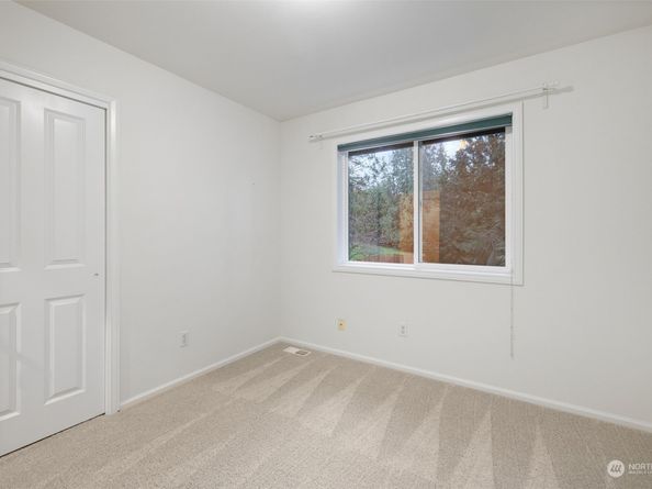 15733 NE 165th St, Woodinville WA 98072
