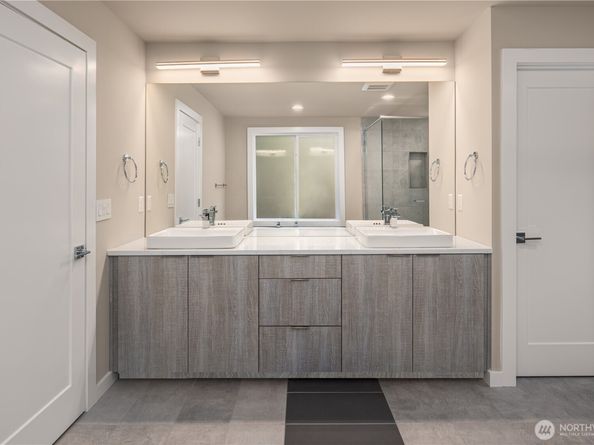 11612 SE 196 Street 8, Kent WA 98031