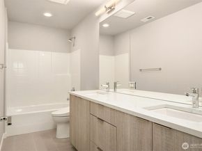 11612 SE 196 Street 8, Kent WA 98031