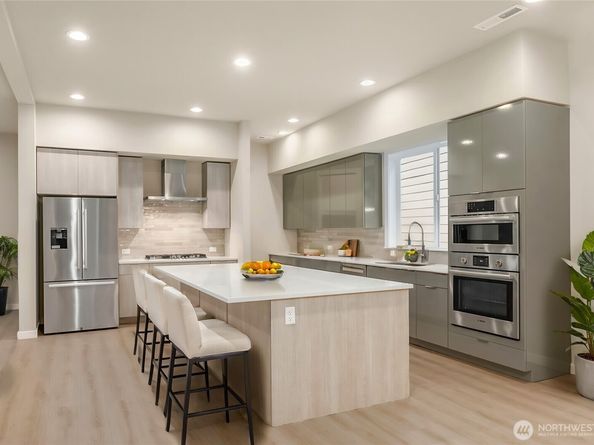 11612 SE 196 Street 8, Kent WA 98031