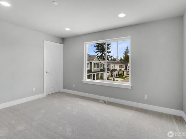 14127 15th Avenue W, Lynnwood WA 98087