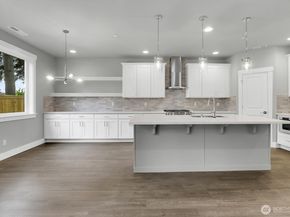 14127 15th Avenue W, Lynnwood WA 98087
