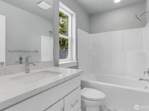 14127 15th Avenue W, Lynnwood WA 98087