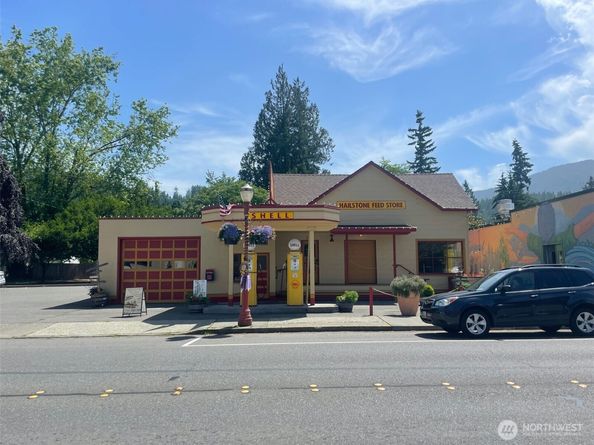 220 SW Clark Street B101, Issaquah WA 98027