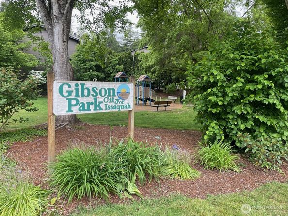220 SW Clark Street B101, Issaquah WA 98027