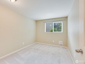 220 SW Clark Street B101, Issaquah WA 98027