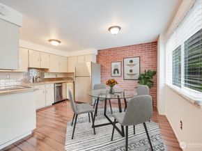 220 SW Clark Street B101, Issaquah WA 98027