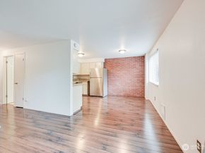 220 SW Clark Street B101, Issaquah WA 98027
