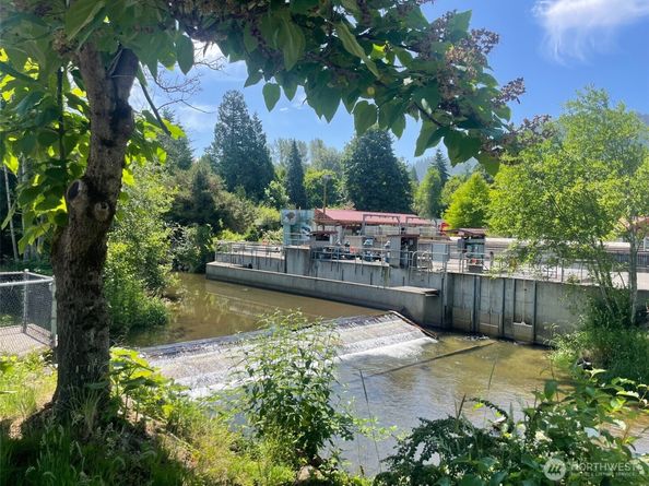 220 SW Clark Street B101, Issaquah WA 98027