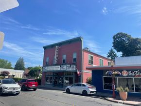 220 SW Clark Street B101, Issaquah WA 98027