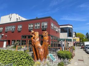 220 SW Clark Street B101, Issaquah WA 98027