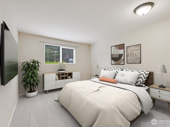 220 SW Clark Street B101, Issaquah WA 98027