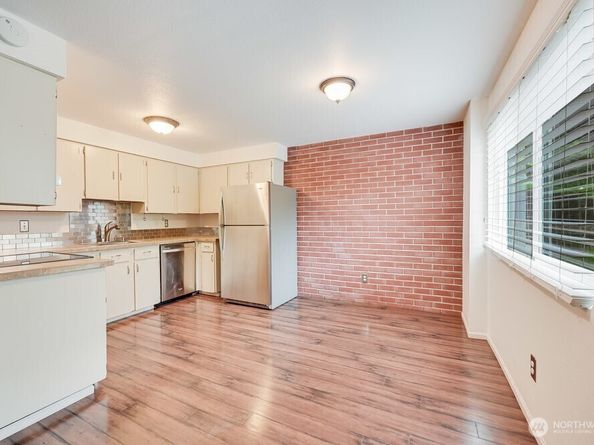 220 SW Clark Street B101, Issaquah WA 98027