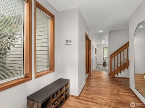 18557 W Lake Desire Drive SE, Renton WA 98058