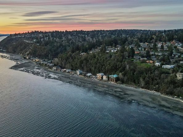 12065 30th Avenue SW, Burien WA 98146