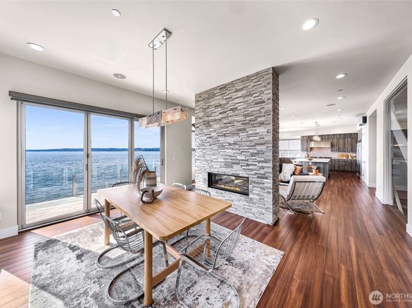 12065 30th Avenue SW, Burien WA 98146