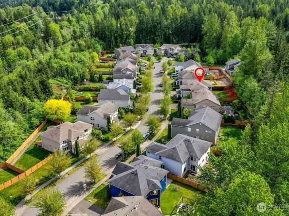 8927 Weiting Avenue SE, Snoqualmie WA 98065