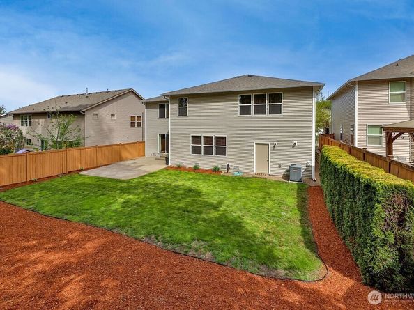 8927 Weiting Avenue SE, Snoqualmie WA 98065