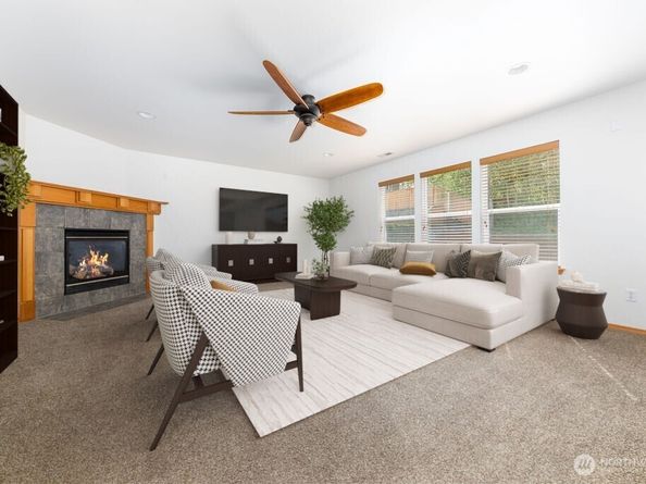 8927 Weiting Avenue SE, Snoqualmie WA 98065