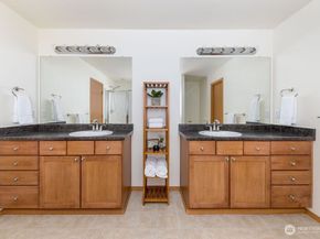 8927 Weiting Avenue SE, Snoqualmie WA 98065