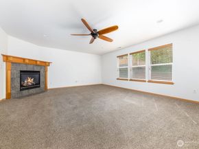 8927 Weiting Avenue SE, Snoqualmie WA 98065