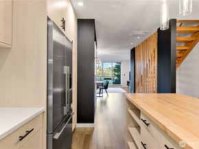 2273 14th Avenue W, Seattle WA 98119