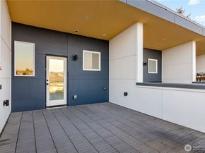 2273 14th Avenue W, Seattle WA 98119