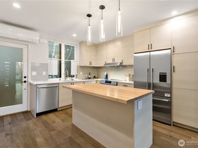 2273 14th Avenue W, Seattle WA 98119