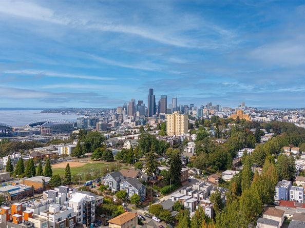 2108 15th Avenue S C, Seattle WA 98144