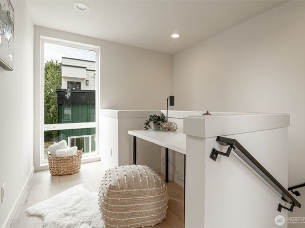 2108 15th Avenue S C, Seattle WA 98144