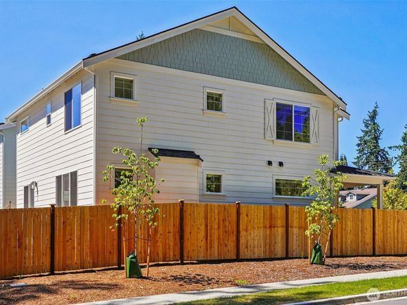 8008 222nd Street SW, Edmonds WA 98026