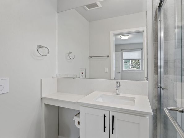 3638 36th Avenue S B, Seattle WA 98144