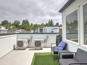 3638 36th Avenue S B, Seattle WA 98144