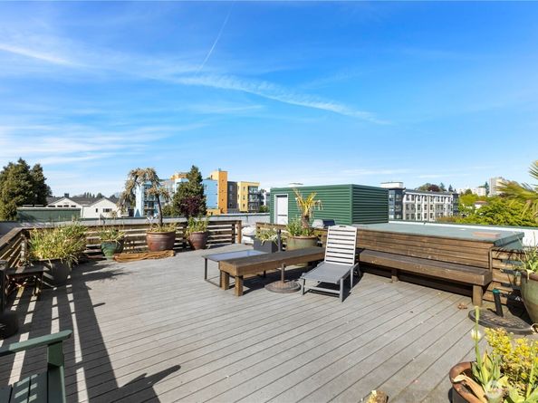 705 E Republican Street 207, Seattle WA 98102