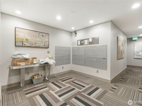 705 E Republican Street 207, Seattle WA 98102