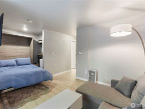 705 E Republican Street 207, Seattle WA 98102