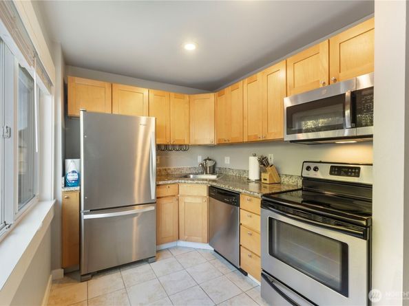 705 E Republican Street 207, Seattle WA 98102