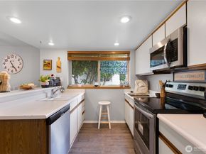 701 5th Avenue S C105, Kent WA 98032