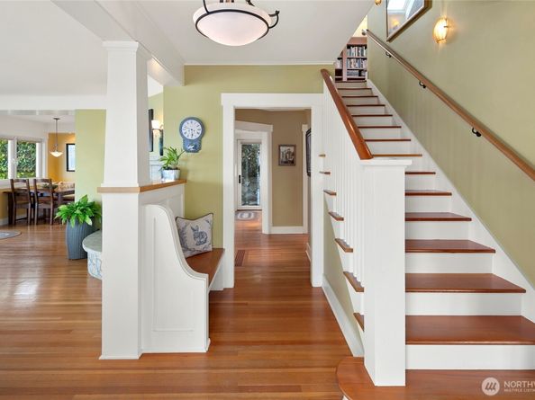1712 Arch Ave SW, Seattle WA 98116