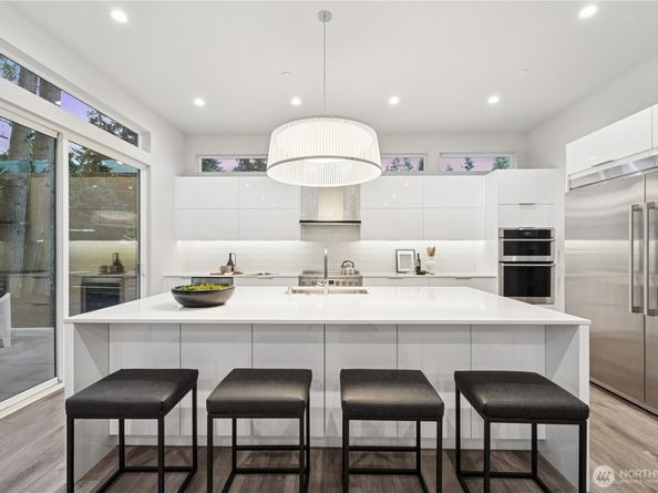 13220 NE 70th Street, Redmond WA 98052