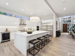 13220 NE 70th Street, Redmond WA 98052