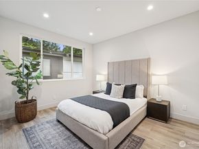 13220 NE 70th Street, Redmond WA 98052