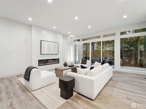 13220 NE 70th Street, Redmond WA 98052