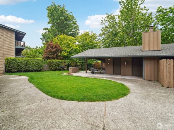 13558 37th Avenue S 21, Tukwila WA 98168